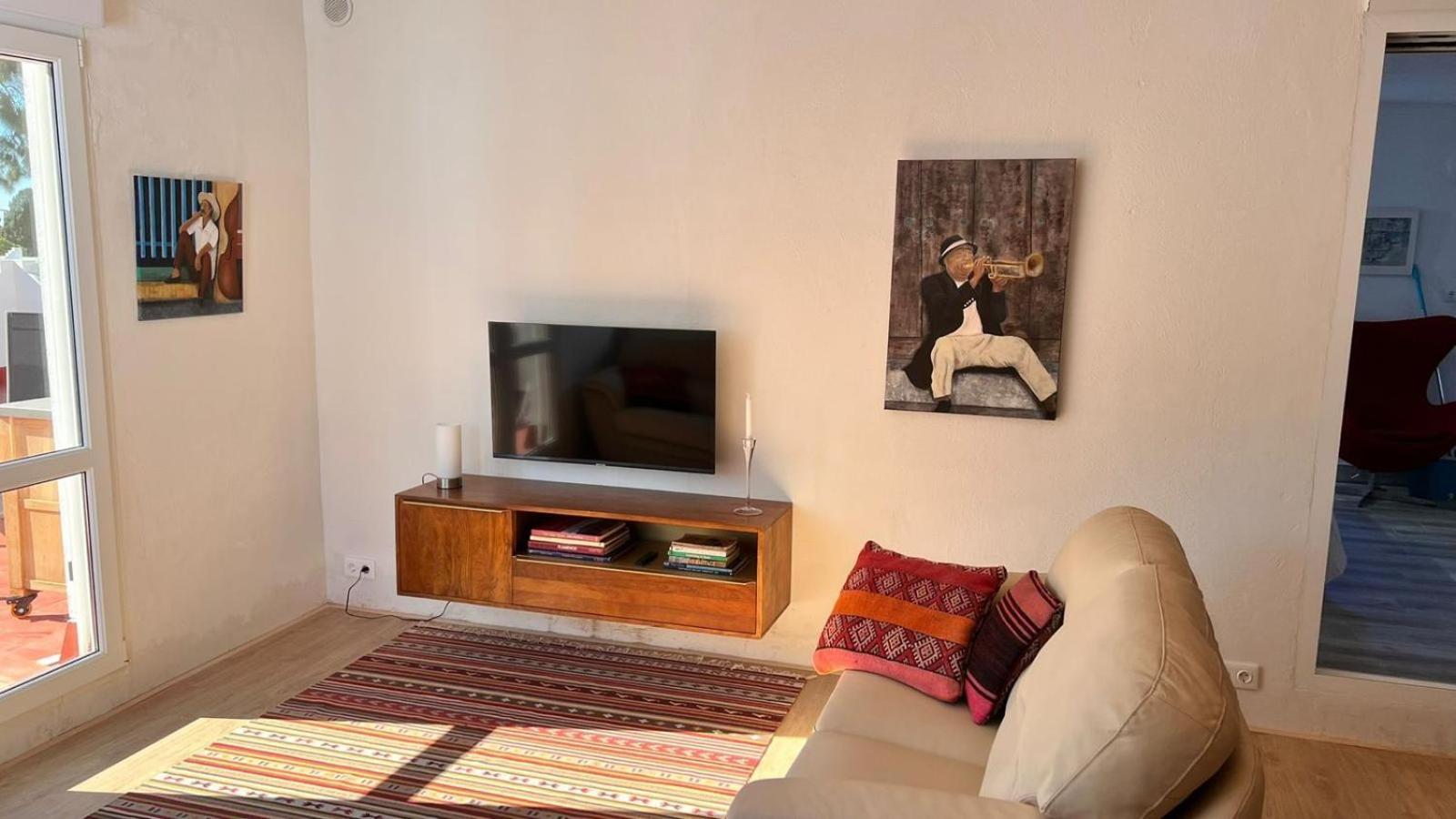 Arriba Stijlvol Appartement Met Zwembad En Tuin Коніль-де-ла-Фронтера Екстер'єр фото